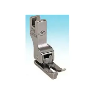 Chân vịt may mí trái CL1/32N SUSEI 1 ly, chân vịt bù trái dạng Narrow 0,8 mm cho máy may công nghiệp 1 kim, hỗ trợ giữ khoảng cách đường may gần mép vải, phù hợp gia công quần áo và phụ kiện may